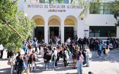 Jóvenes estudiantes de Lorca, entre ellos, de los institutos del barrio, se formarán para un buen uso de la inteligencia artificial